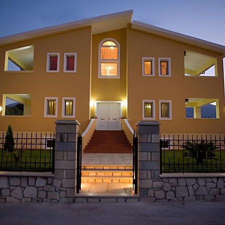 Villa Clio Arménoi 객실 사진
